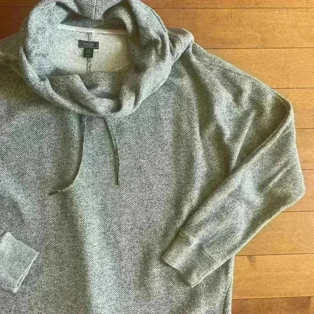 Roots | Heather grey cowl neck sweater size large - Picture 3 of 3